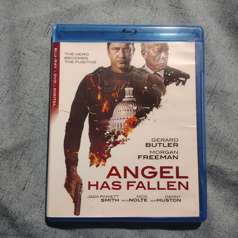 Angel Has Fallen Blu-ray - White & Red Cover